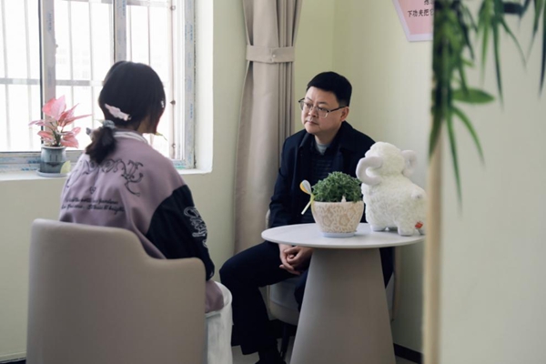 临泉“心灵养吧”——探索乡村儿童青少年心理健康服务新路径