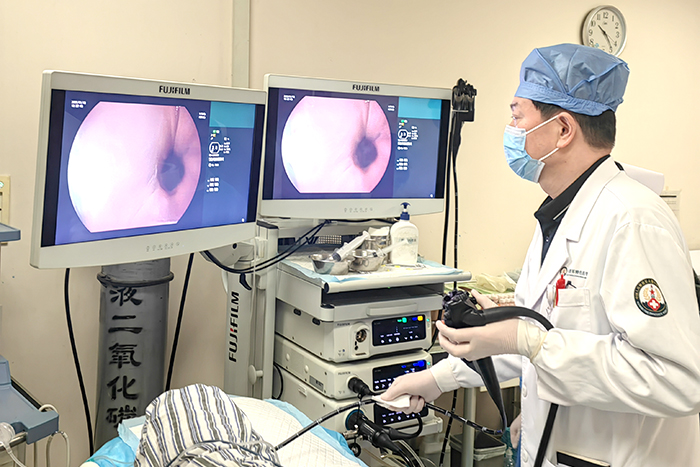 李长政：做官兵健康的“定海神针”