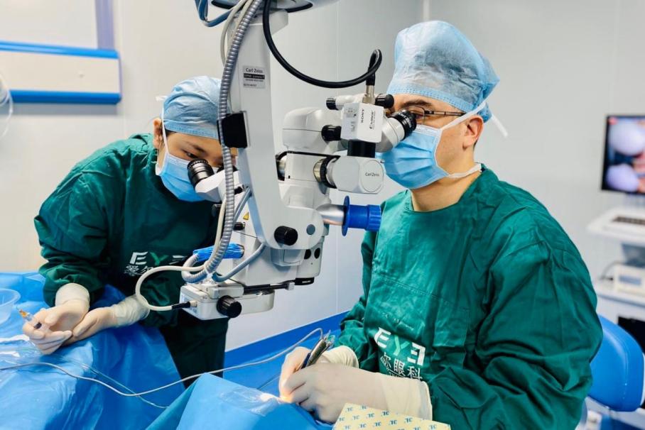 吴松一：践行“两个百分百”行医哲学，诠释医者温度