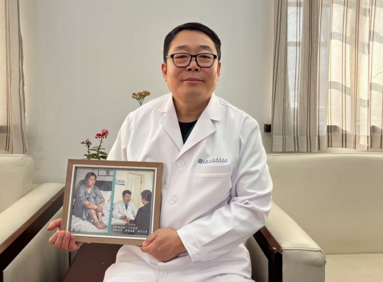 不工作，不回家，被银屑病困住的“槛外人”和医生做了三个约定